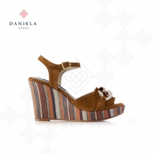 WEDGE SANDAL WITH CHAIN